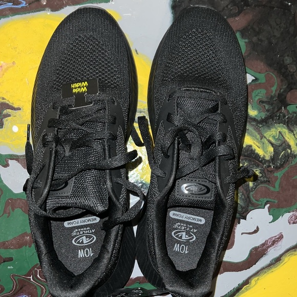 Black sneakers wide width - Picture 3 of 8